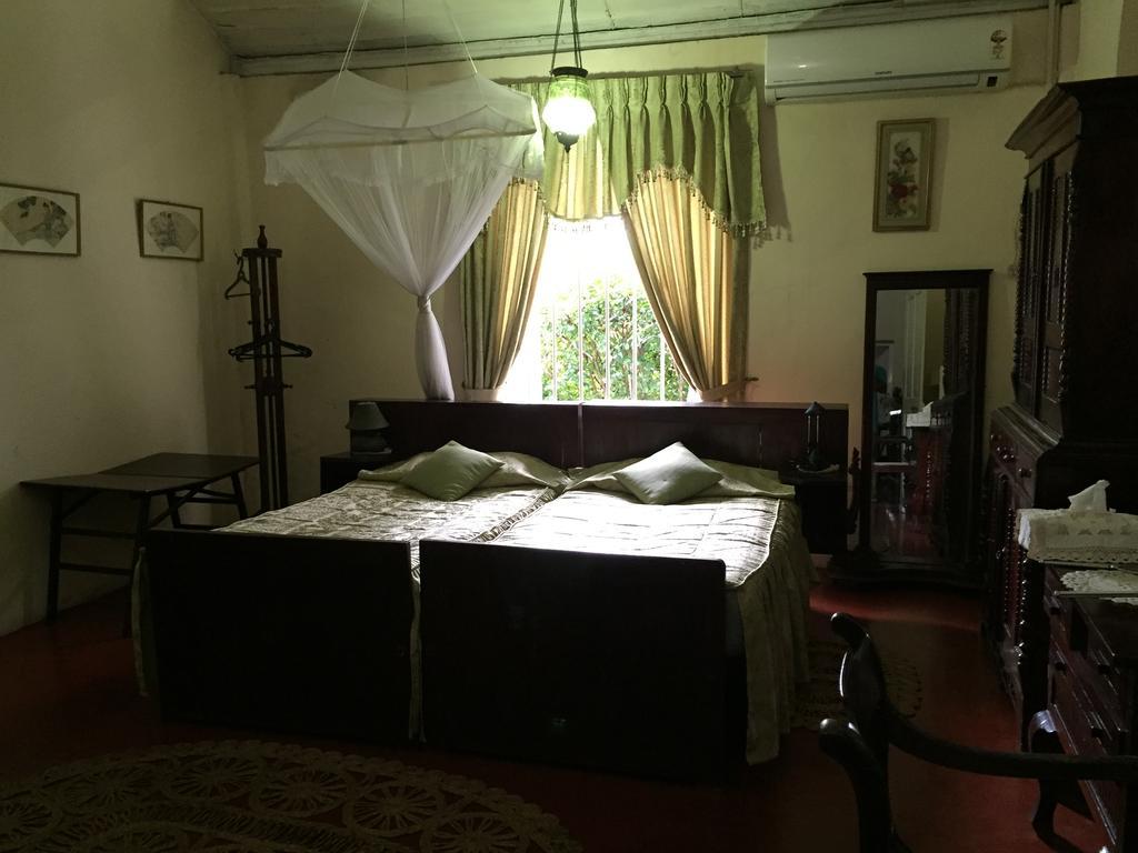 Lake Bungalow Hotel Kandy Quarto foto