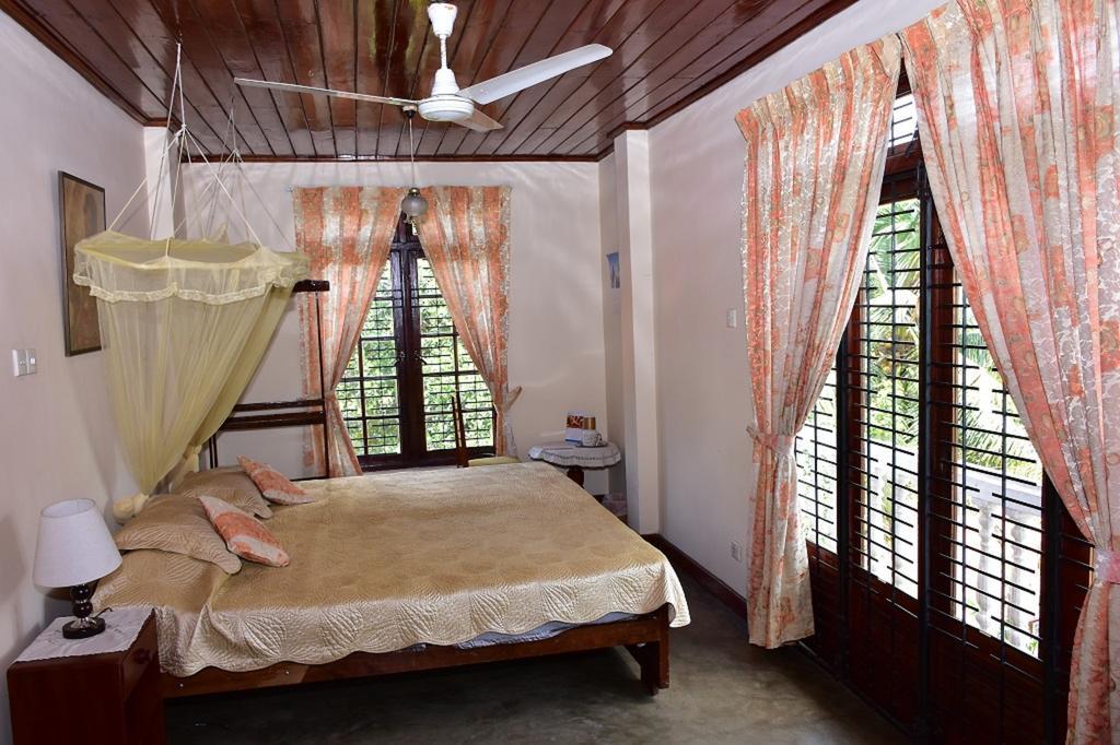 Lake Bungalow Hotel Kandy Exterior foto