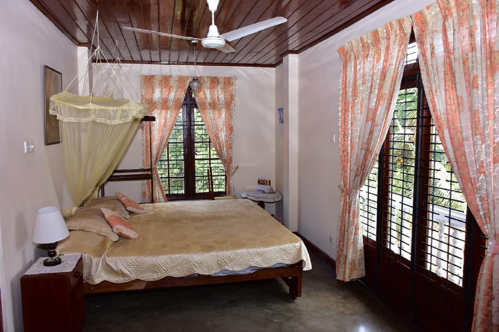 Lake Bungalow Hotel Kandy Exterior foto